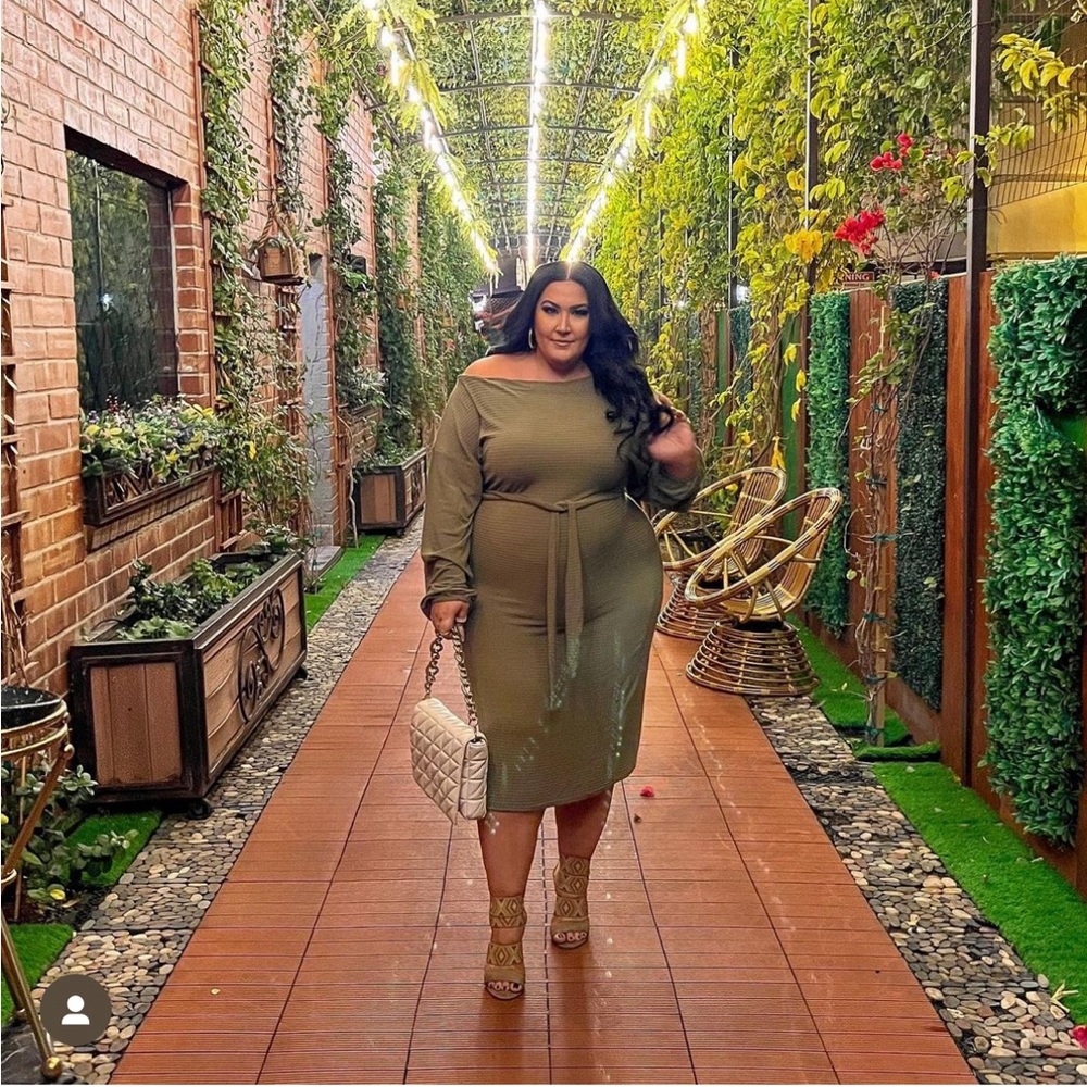 Boohoo olive dress
